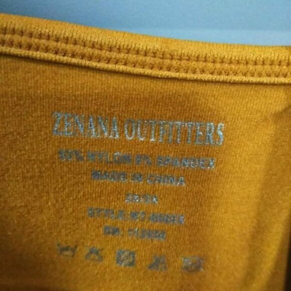 Set of Ladies Zenana Outfitters Blouses x2 - Picture 5 of 5